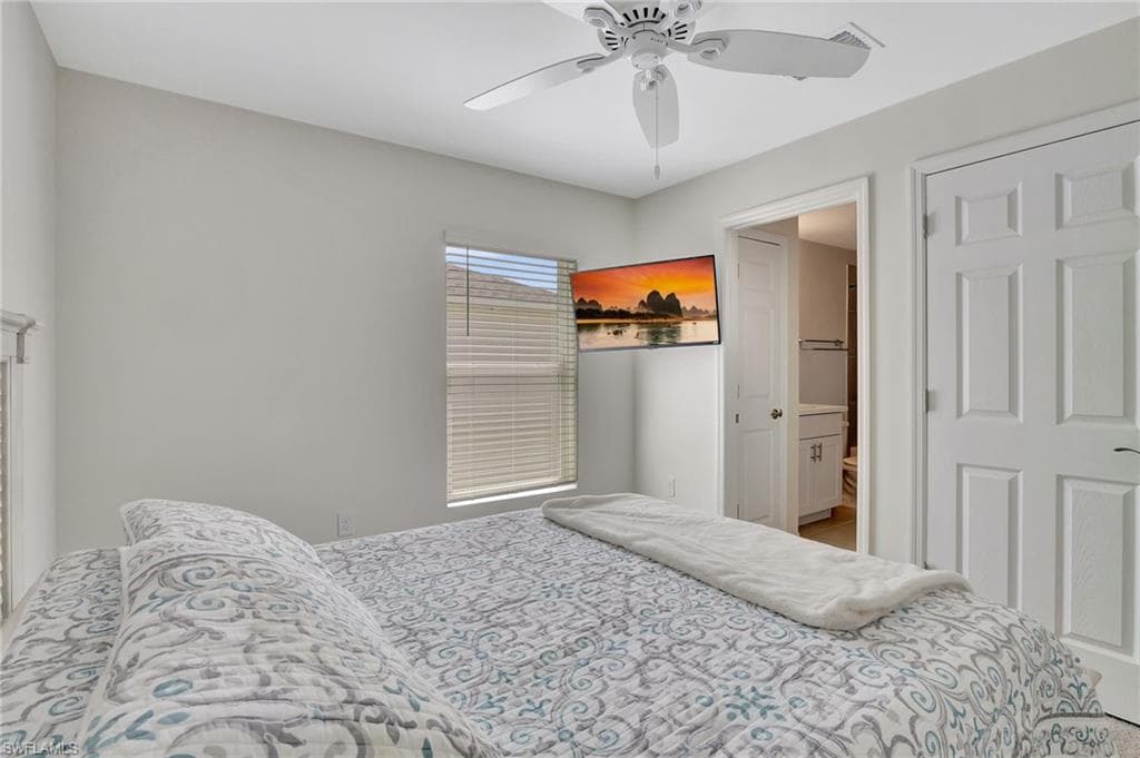15489 Wildflower CIR, NAPLES FL 34119-35