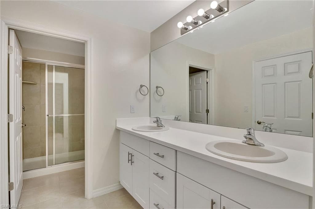15489 Wildflower CIR, NAPLES FL 34119-33
