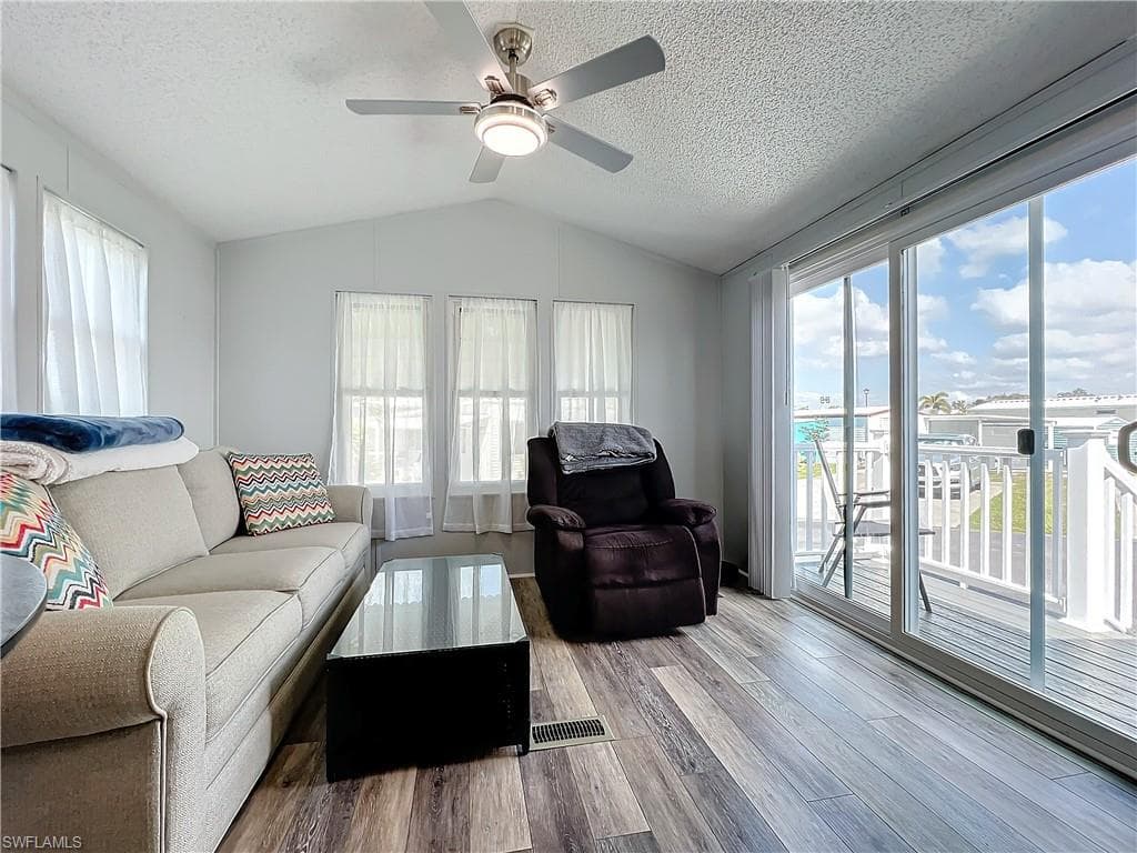 11561 Blue Warbler DR, FORT MYERS FL 33908-6