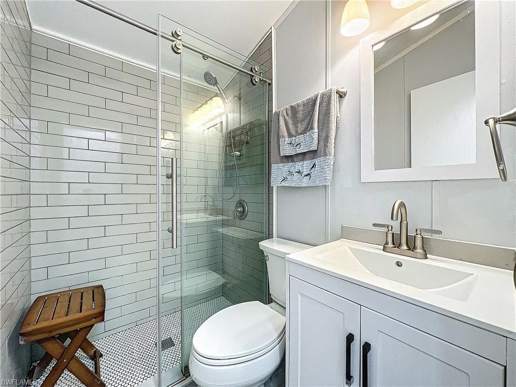 11561 Blue Warbler DR, FORT MYERS FL 33908-10