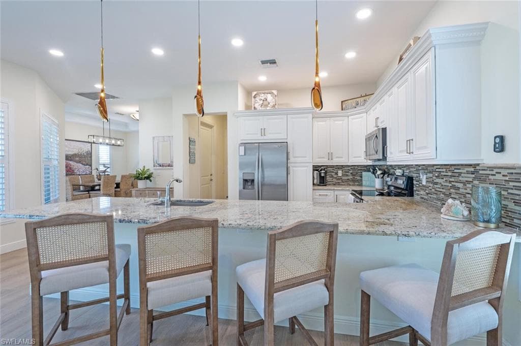 730 95th AVE N, NAPLES FL 34108-11