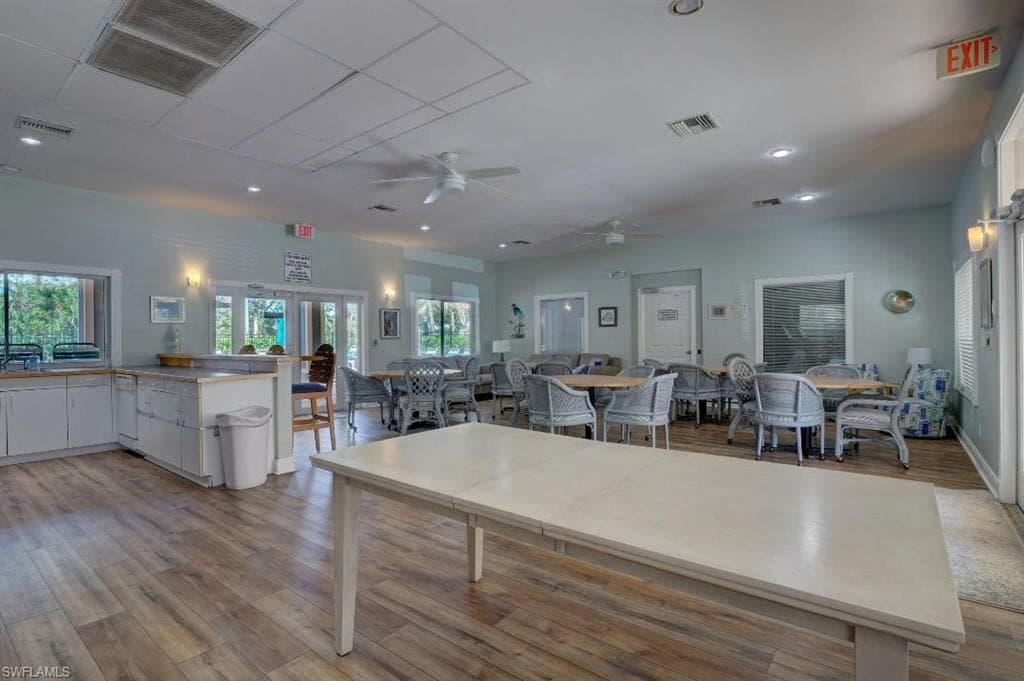 280 Robin Hood CIR # 102, NAPLES FL 34104-13