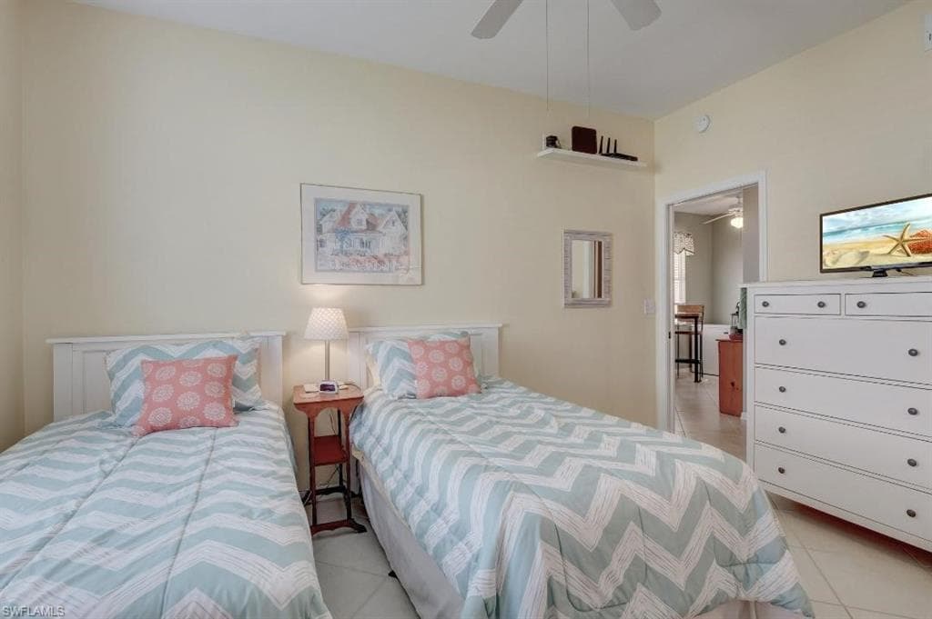280 Robin Hood CIR # 102, NAPLES FL 34104-7