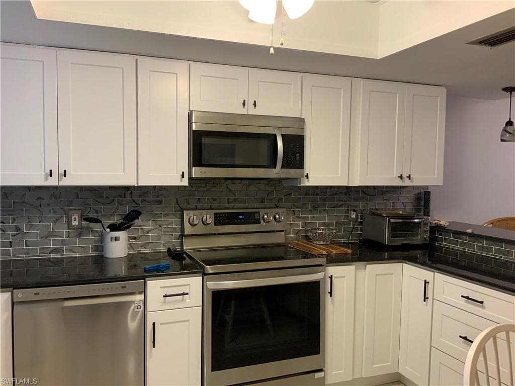 5530 Rattlesnake Hammock RD # K103, NAPLES FL 34113-22