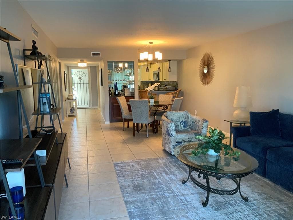 5530 Rattlesnake Hammock RD # K103, NAPLES FL 34113-11
