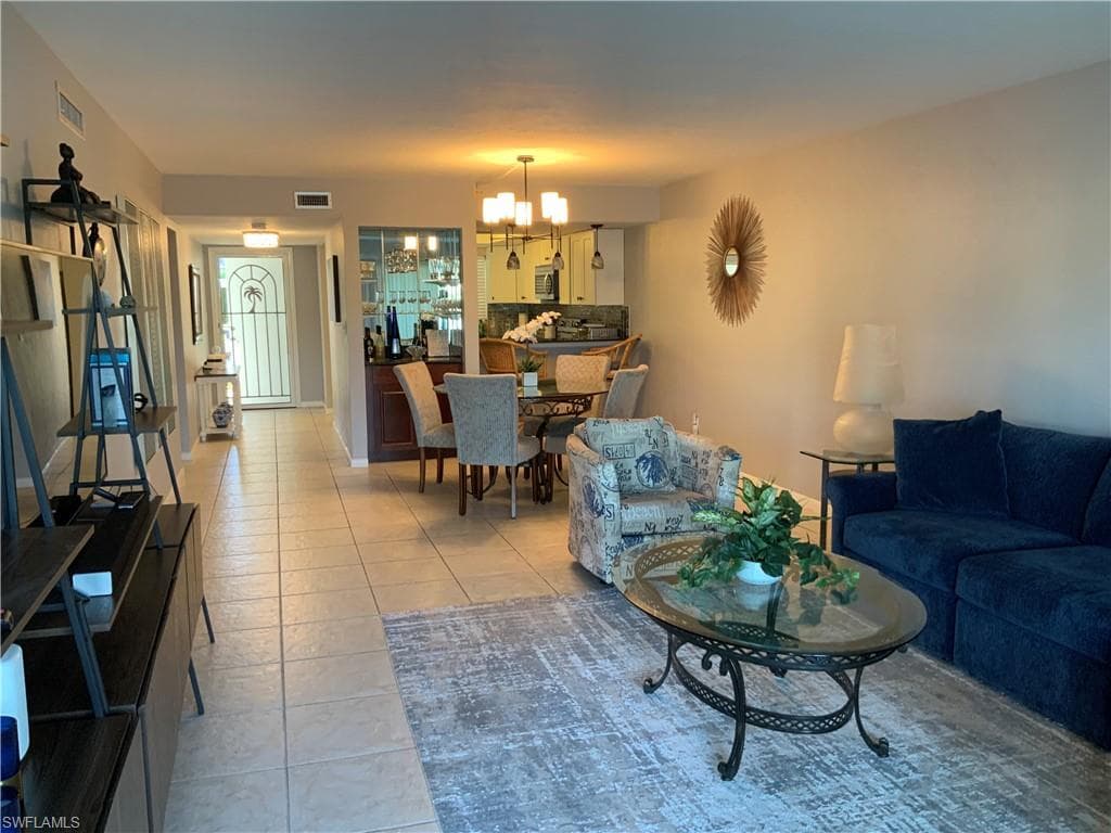 5530 Rattlesnake Hammock RD # K103, NAPLES FL 34113-10
