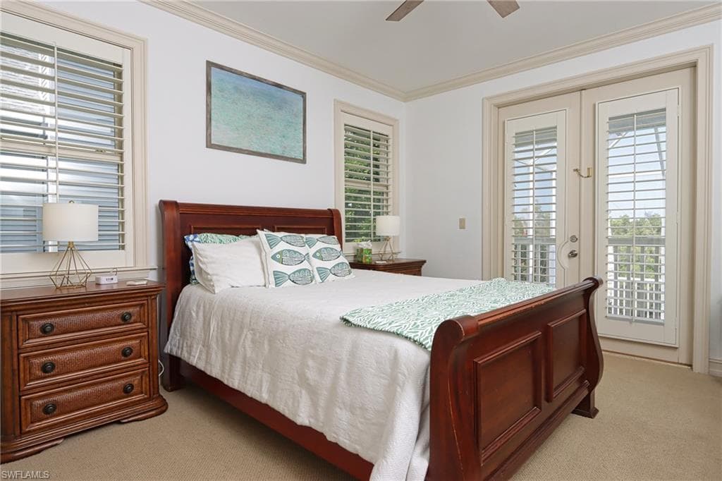 1521 Gordon River LN, NAPLES FL 34104-19