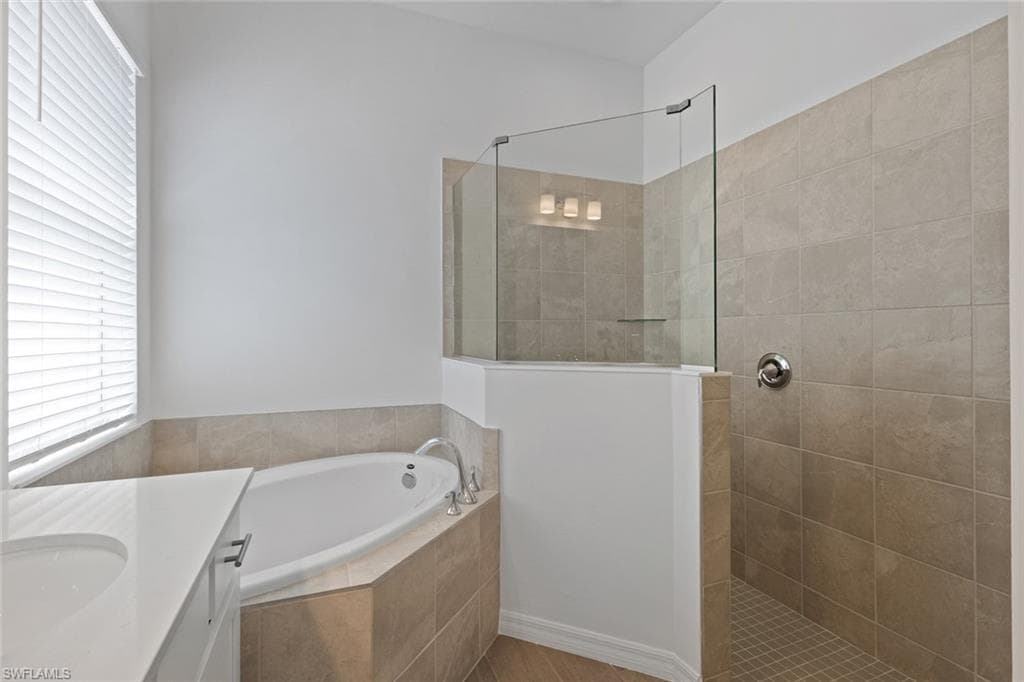 13629 Cerith CT, FORT MYERS FL 33908-23