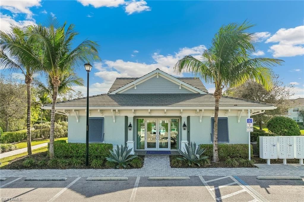 6947 Avalon CIR 1908-27