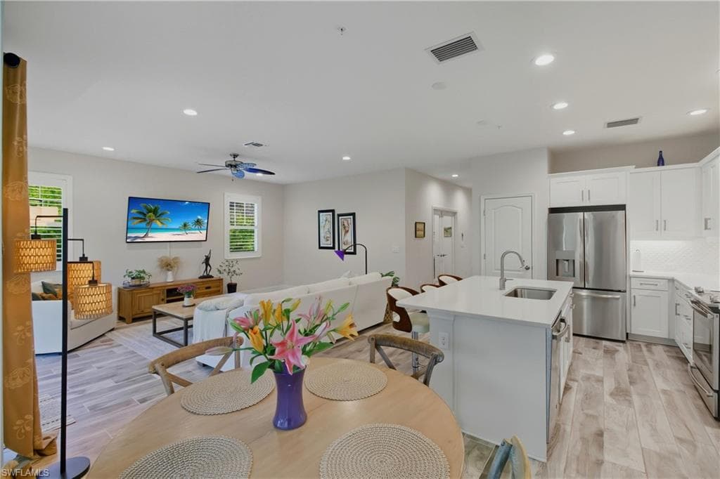 6947 Avalon CIR 1908-10