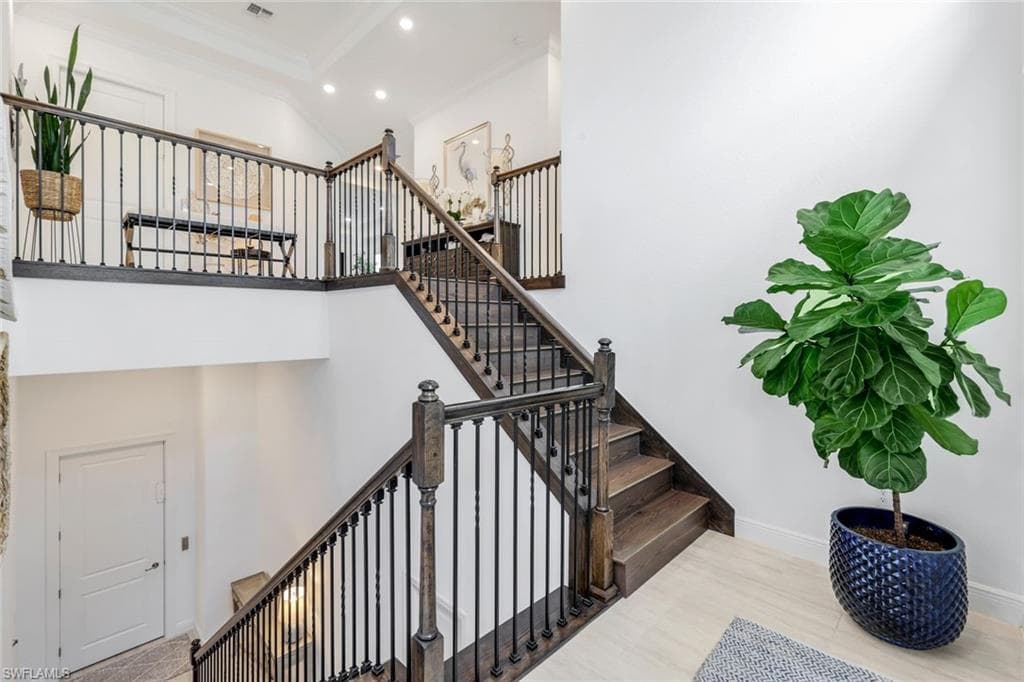 2472 Breakwater WAY # 202, NAPLES FL 34112-22