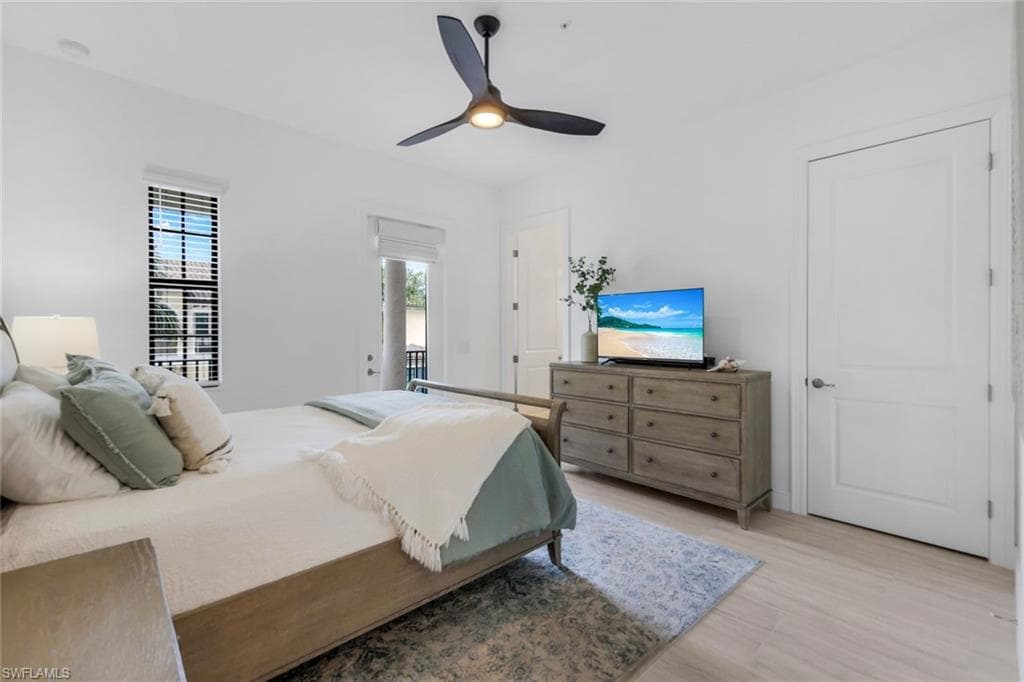 2472 Breakwater WAY # 202, NAPLES FL 34112-25