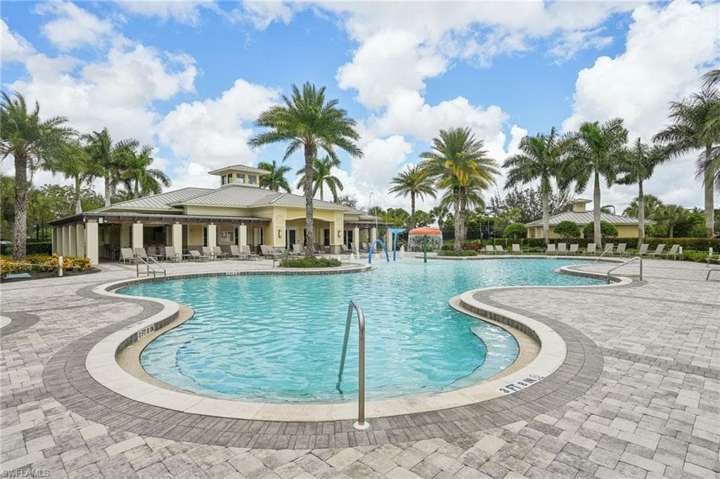 1751 Alameda DR, NAPLES FL 34120-24