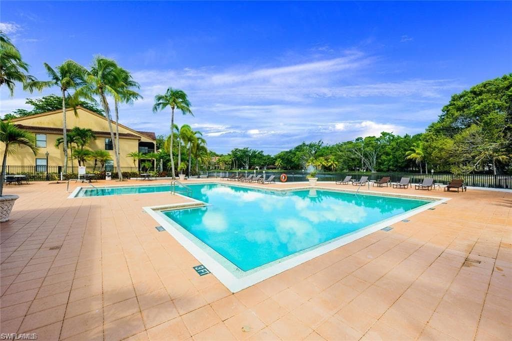 2142 Arbour Walk CIR # 2616, NAPLES FL 34109-40
