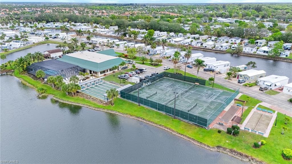 37 Bass LN, NAPLES FL 34114-22