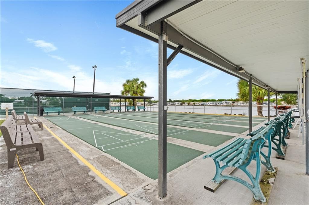 37 Bass LN, NAPLES FL 34114-24
