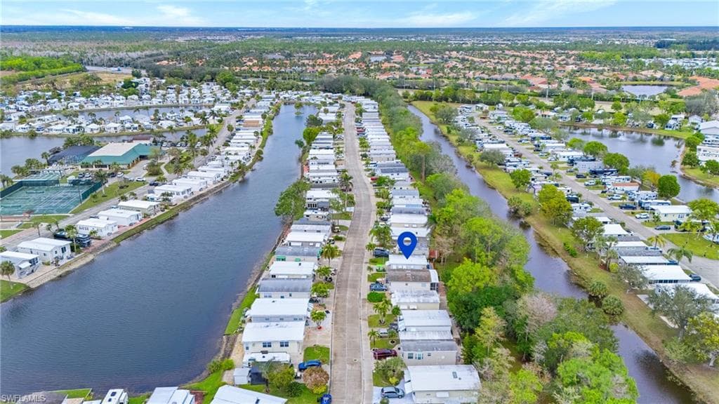 37 Bass LN, NAPLES FL 34114-20