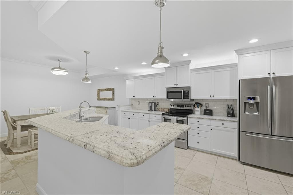8701 Piazza Del Lago CIR # 101, ESTERO FL 33928-6