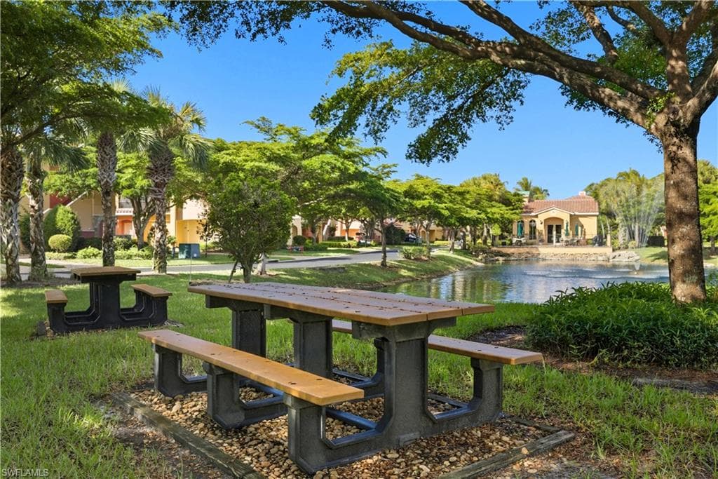 8701 Piazza Del Lago CIR # 101, ESTERO FL 33928-32