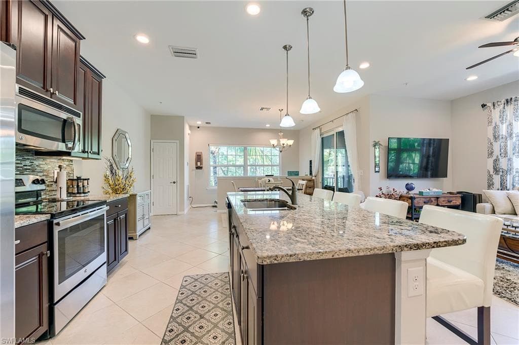 8510 Violeta ST 203-5