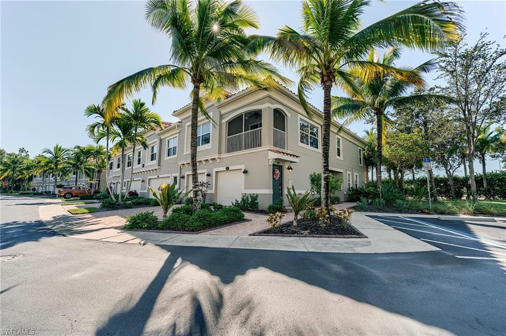 8510 Violeta ST 203-2