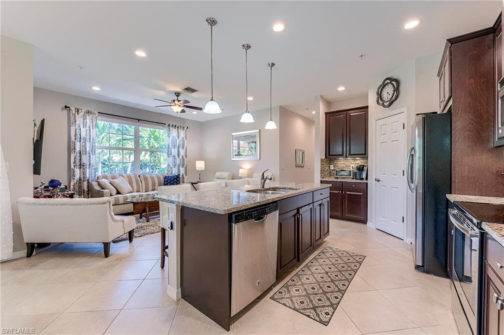 8510 Violeta ST 203-8
