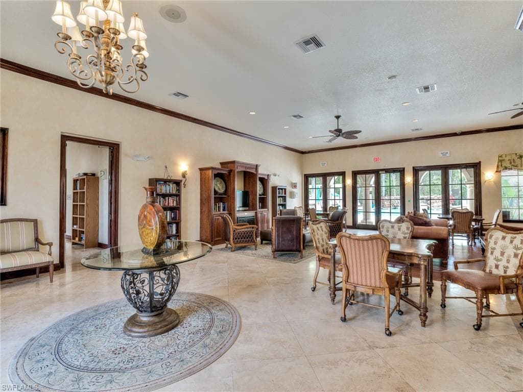 8510 Violeta ST 203-32