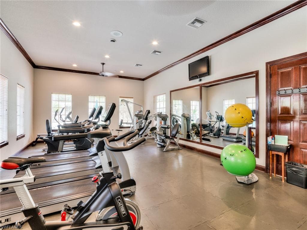 8510 Violeta ST 203-36