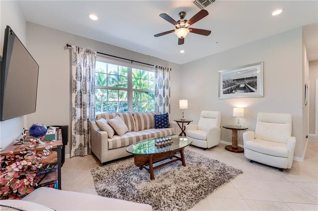 8510 Violeta ST 203-14