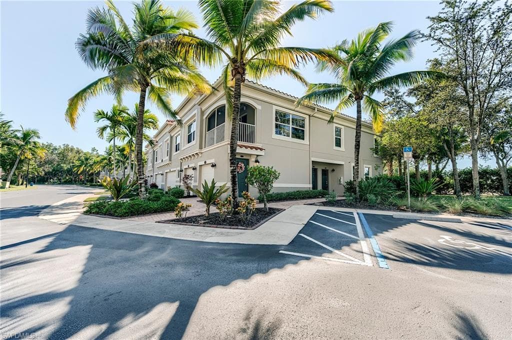 8510 Violeta ST 203-28