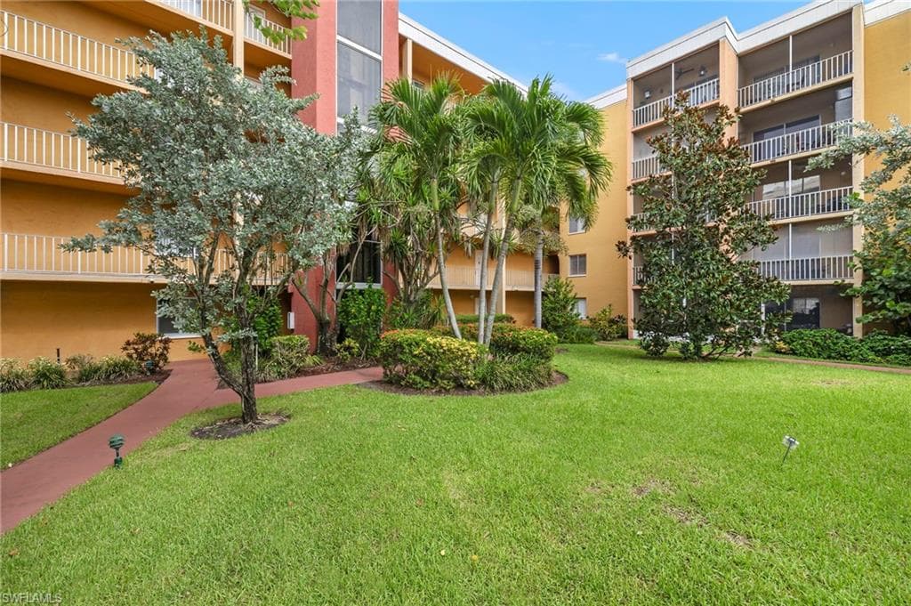 2366 E Mall DR # 213, FORT MYERS FL 33901-18
