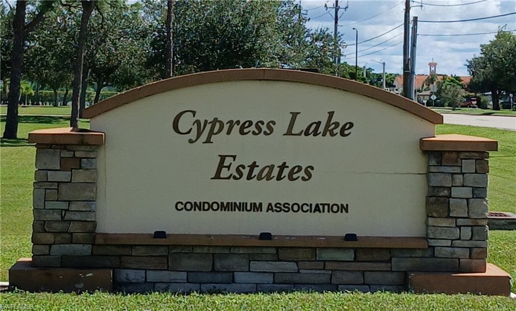 8407 S Haven LN, FORT MYERS FL 33919-1