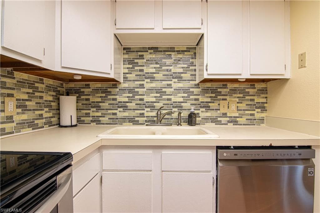 8407 S Haven LN, FORT MYERS FL 33919-11
