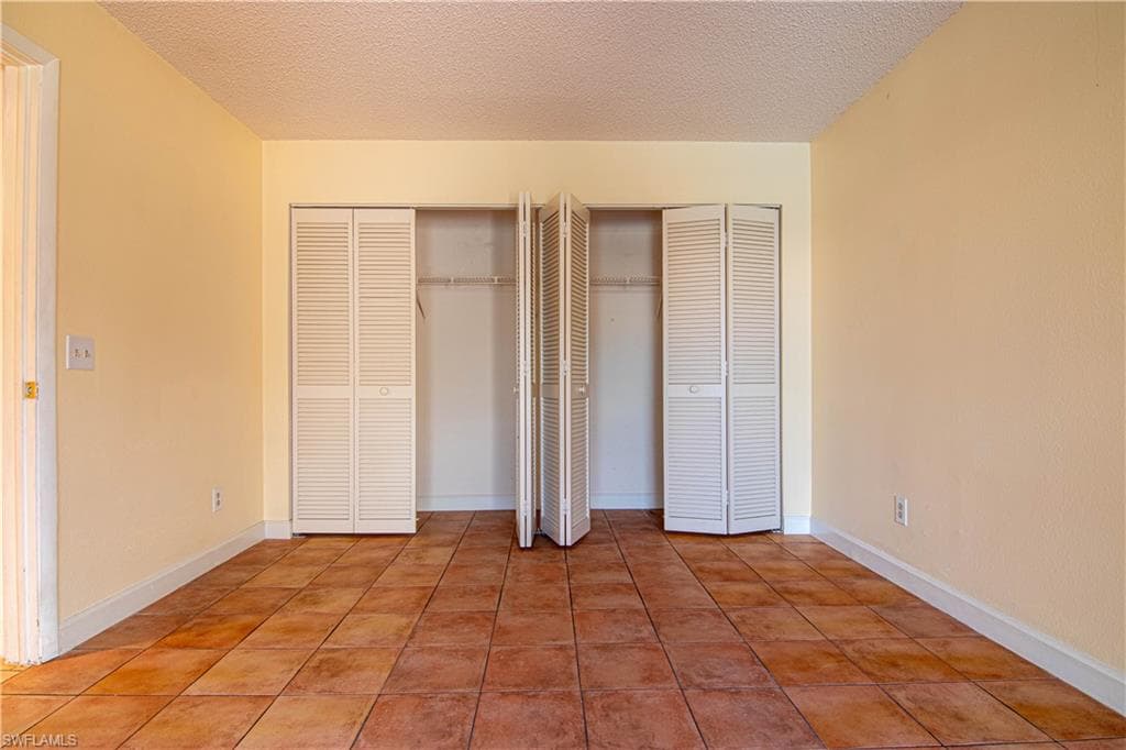 8407 S Haven LN, FORT MYERS FL 33919-13