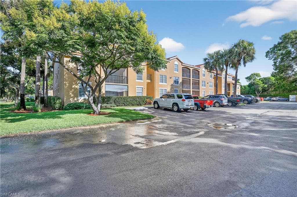 8735 River Homes LN # 6306, BONITA SPRINGS FL 34135-1