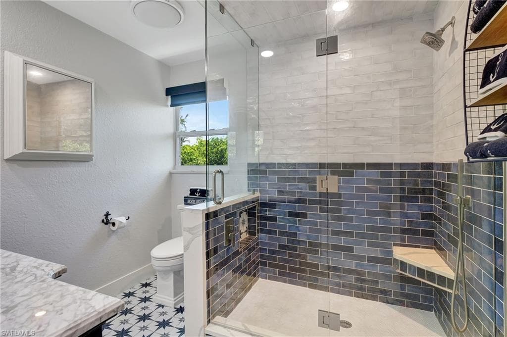 193 Cocohatchee ST, NAPLES FL 34110-22
