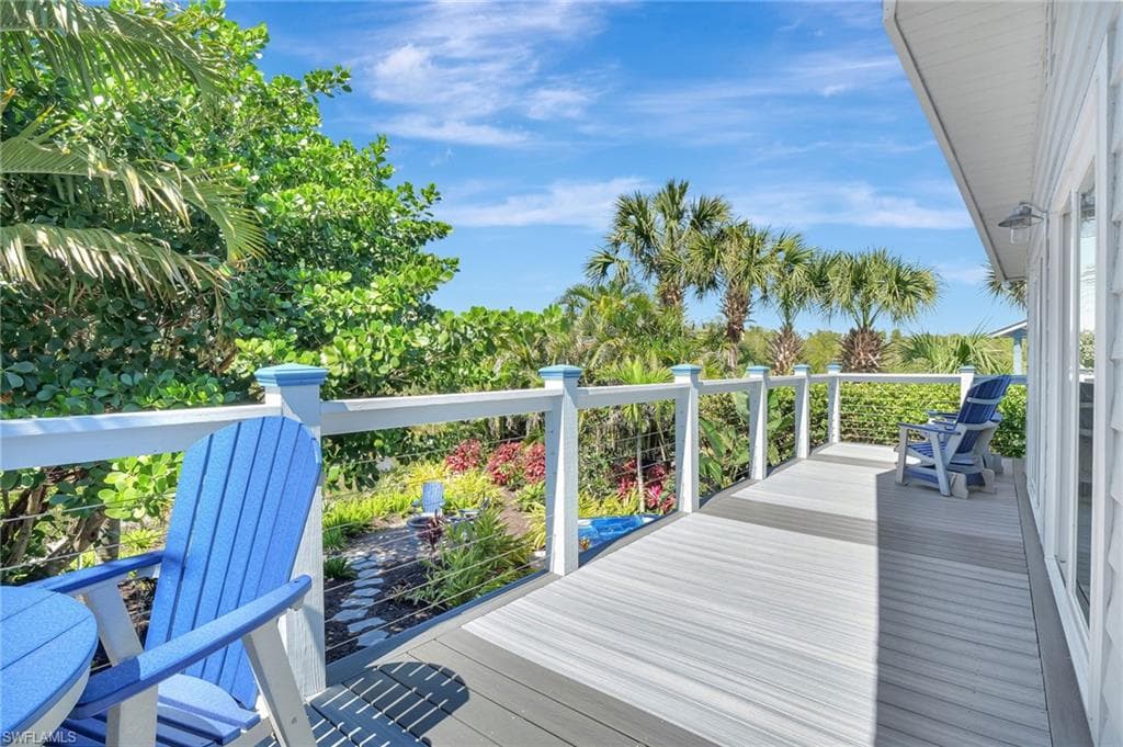 193 Cocohatchee ST, NAPLES FL 34110-42