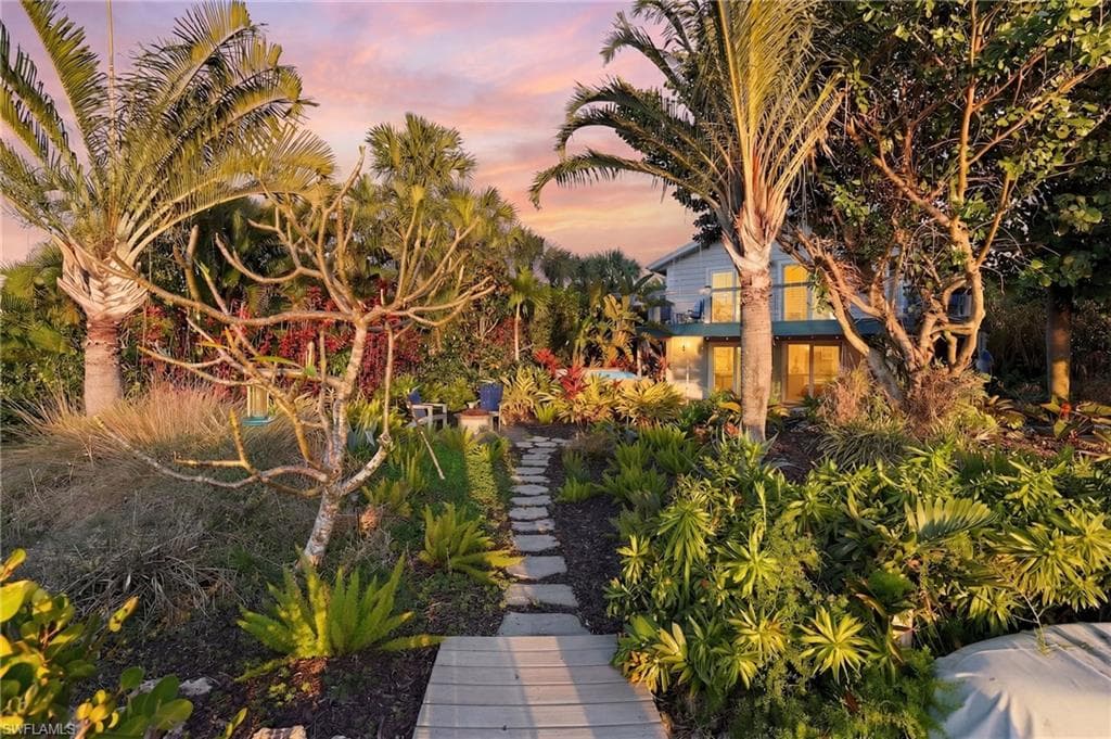 193 Cocohatchee ST, NAPLES FL 34110-11