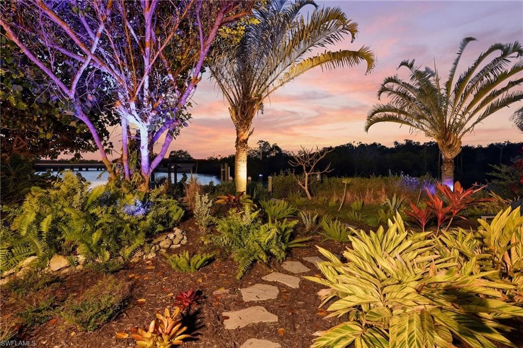 193 Cocohatchee ST, NAPLES FL 34110-4