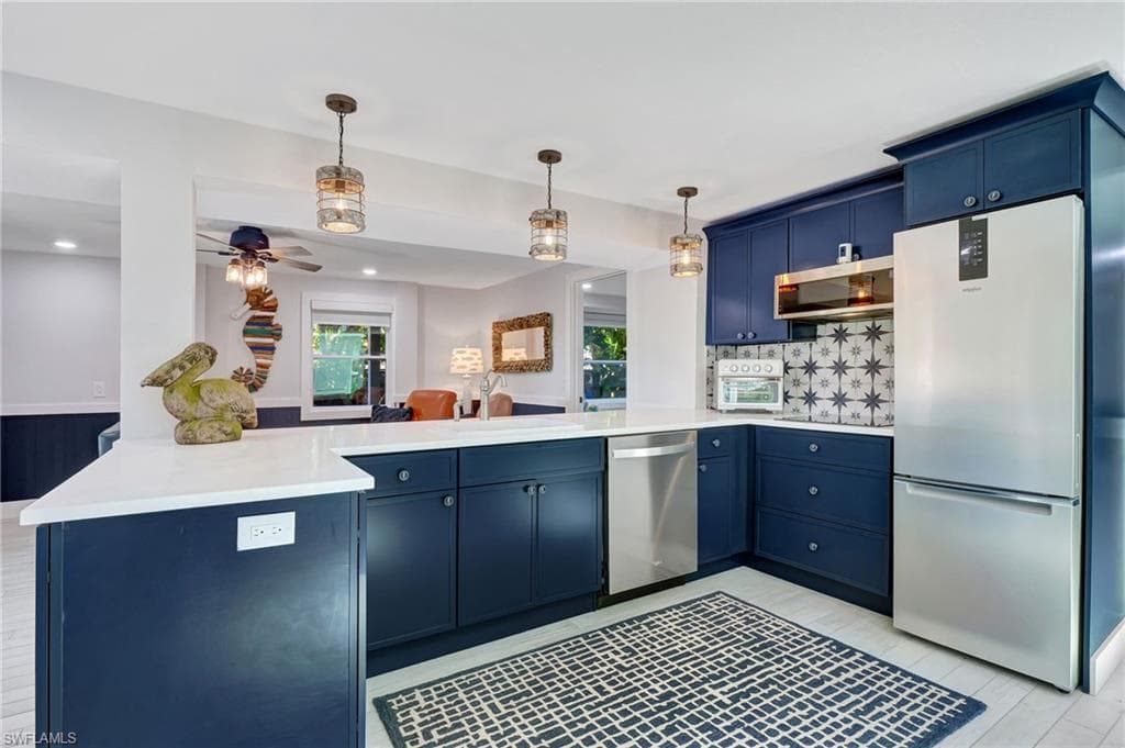 193 Cocohatchee ST, NAPLES FL 34110-29