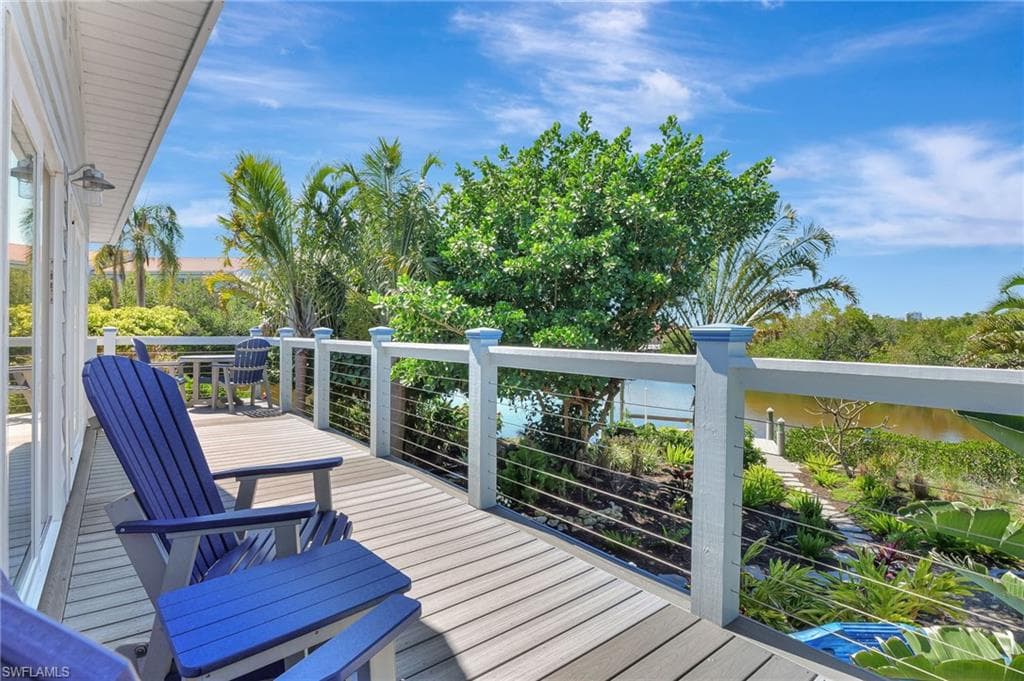 193 Cocohatchee ST, NAPLES FL 34110-43