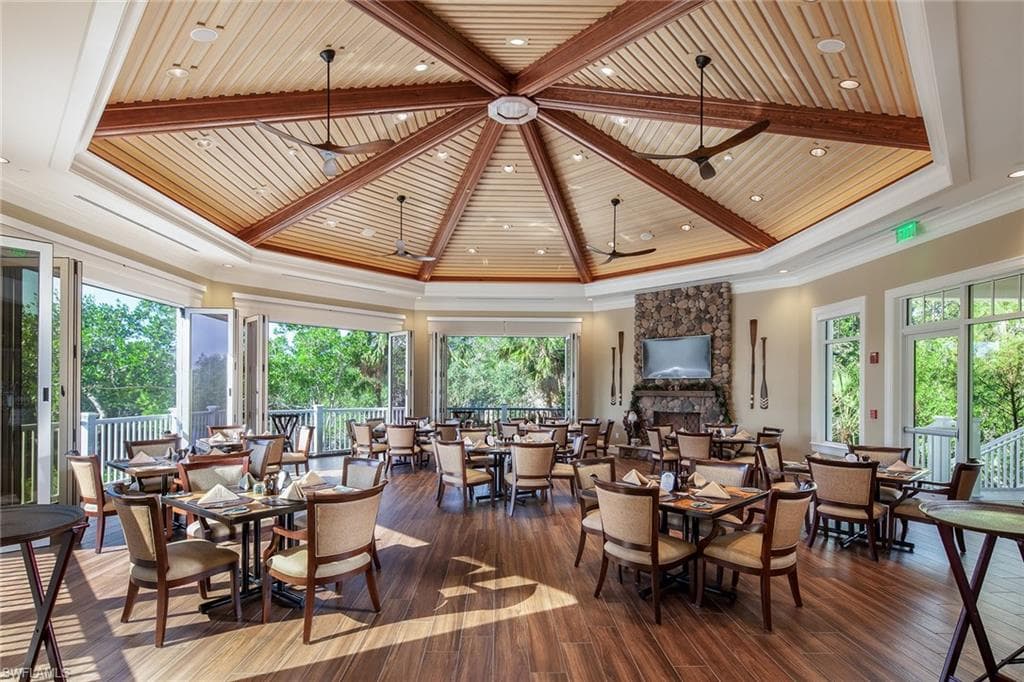896 Barcarmil WAY, NAPLES FL 34110-42