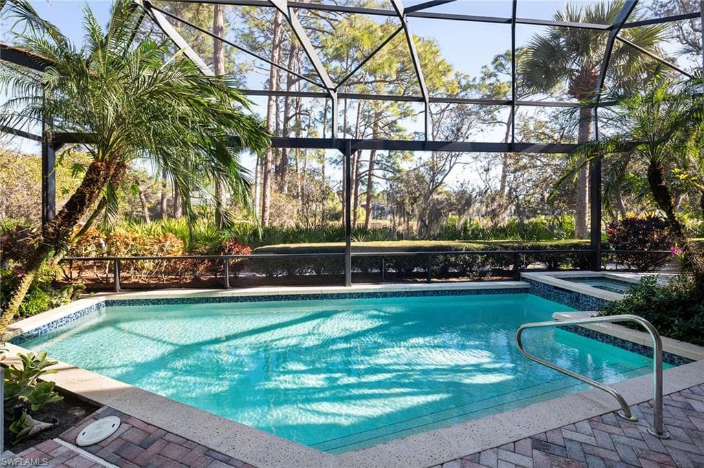 896 Barcarmil WAY, NAPLES FL 34110-2