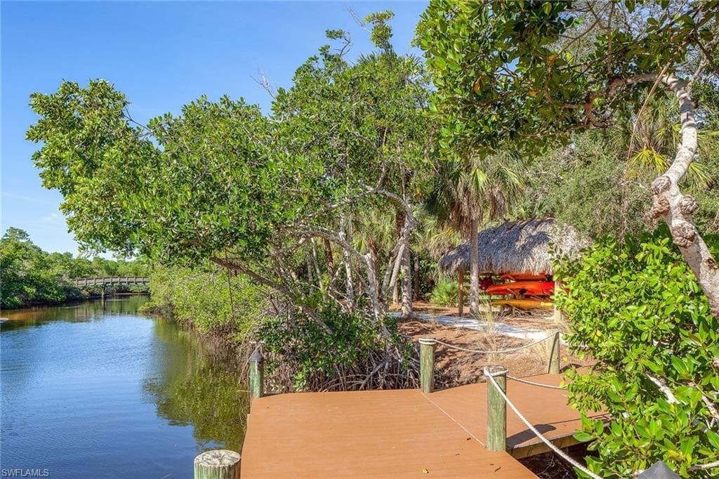 896 Barcarmil WAY, NAPLES FL 34110-35