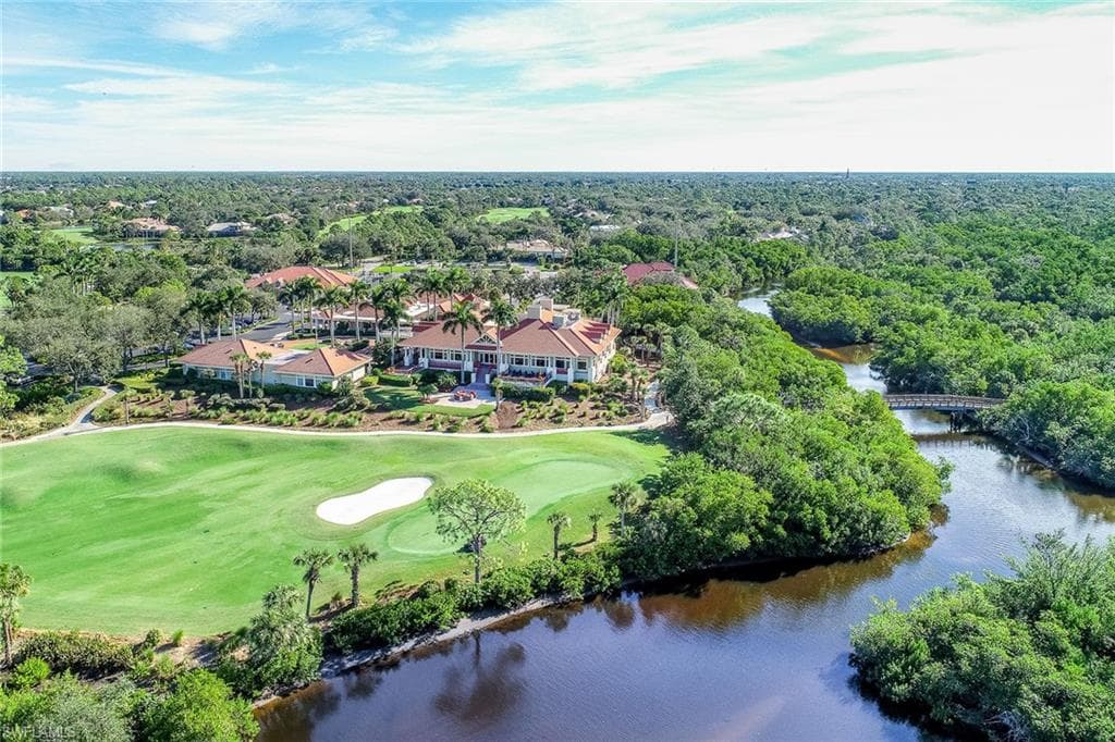 896 Barcarmil WAY, NAPLES FL 34110-33