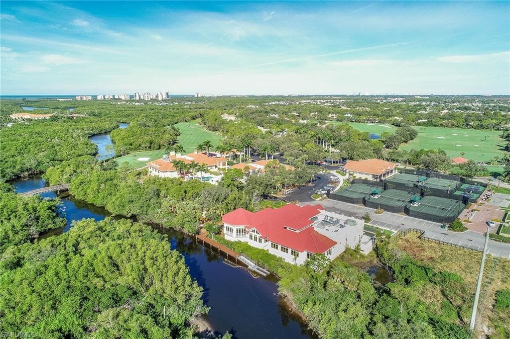 896 Barcarmil WAY, NAPLES FL 34110-32