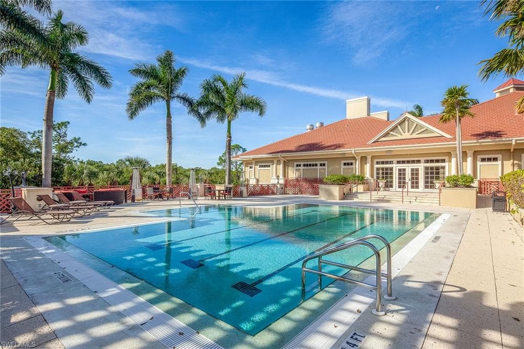 896 Barcarmil WAY, NAPLES FL 34110-40