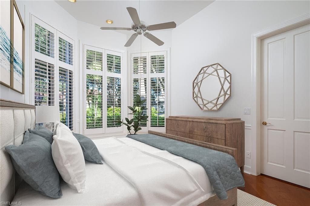 896 Barcarmil WAY, NAPLES FL 34110-24