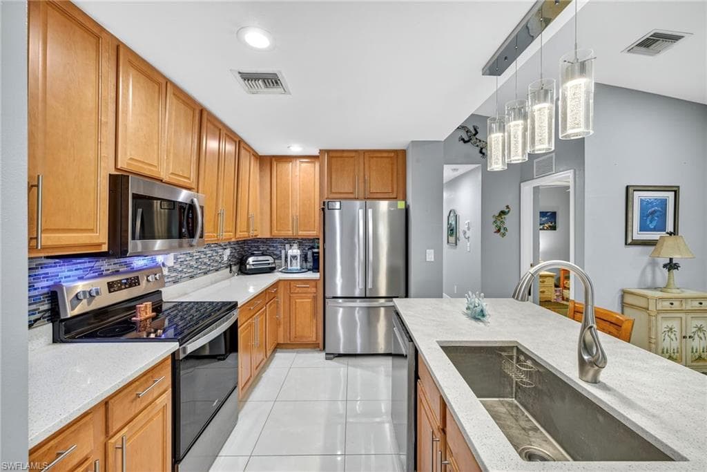 9321 Aegean CIR, LEHIGH ACRES FL 33936-10
