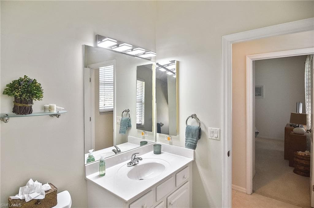 9160 Kings Cove CT, FORT MYERS FL 33967-35